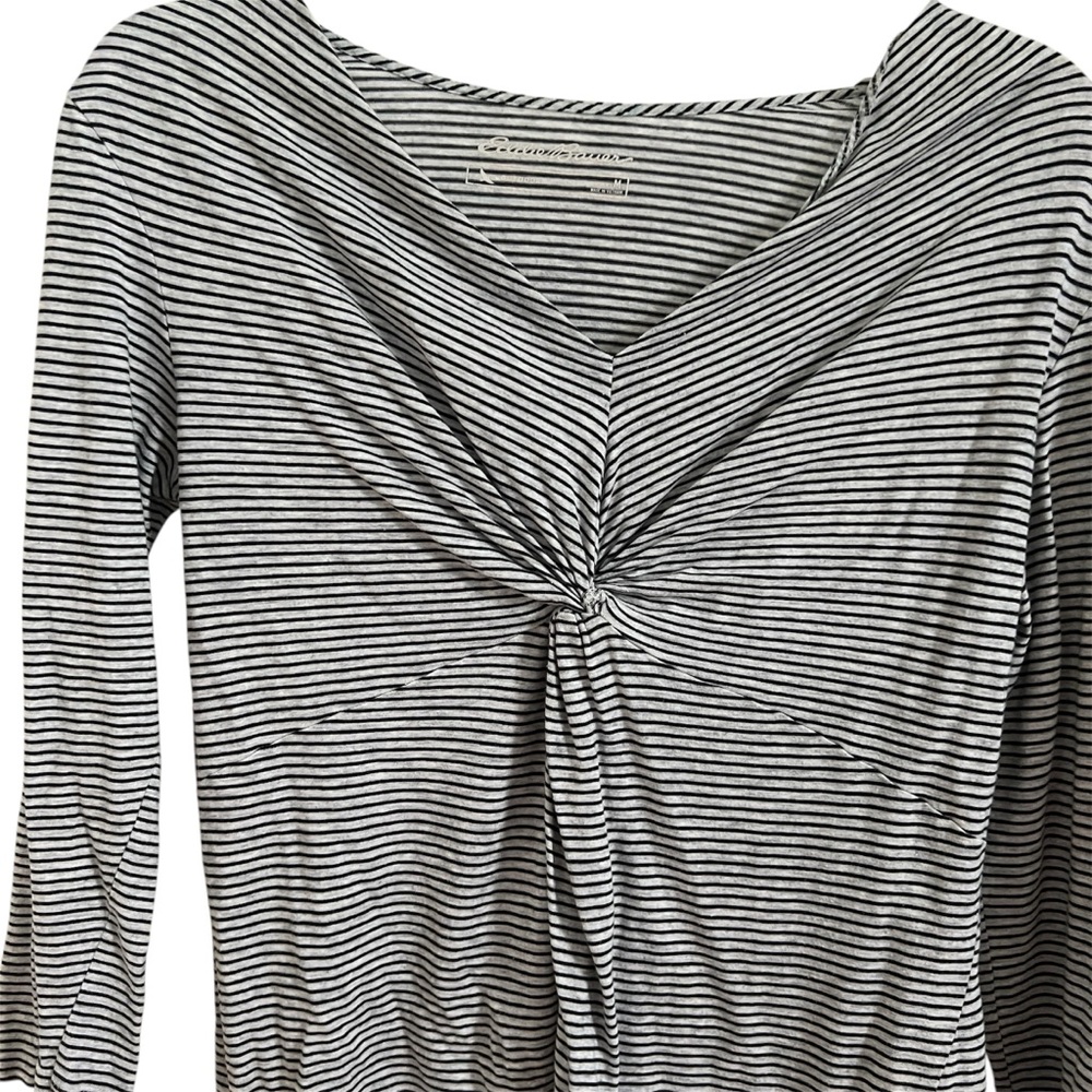 Eddie Bauer Twist Front V Neck 3/4 Sleeve Medium - Picture 2 of 7